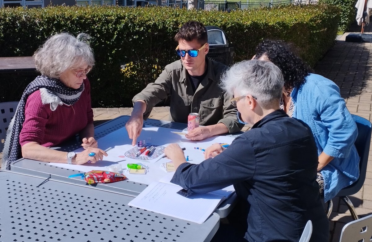 Webinaire [#AEFE 🇨🇦🇺🇸 ] : Travailler et acquérir les compétences à travers la démarche de projet
> #outils collaboratifs
> #démarche de projet #compétences #évaluation
> #fiches-outils
> #défi Mai 2024

Animé par  <a href="/AugeFanny/">Fanny AUGÉ HERMON-DUC</a> et Sophie Colin Mallet
🏫@LFSF
📆 Du 20 au 22/03