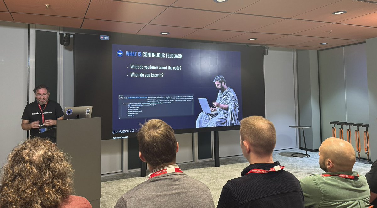 Enjoyed a mini conference from @AmsterdamJug, @foojayio and @Uber_NL packed with 4 talks: Grogiry Panov’s “Era of Virtual Threads”, @KoTurk77 ‘s “Energy efficient design principles”, @prpatel ‘s “Cloud Cost Optimization” and Roni Dover’s “Open Telemetry and continuous feedback”