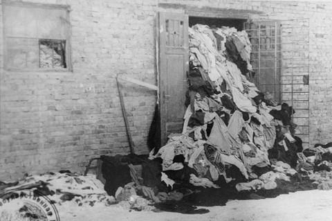 This photograph was taken after the liberation of Auschwitz, after January 1945. It shows a warehouse that held clothing that German nazis took from victims of the camp. This was only one of many warehouses at #Auschwitz. #NotlongagoNotfaraway #WeRemember