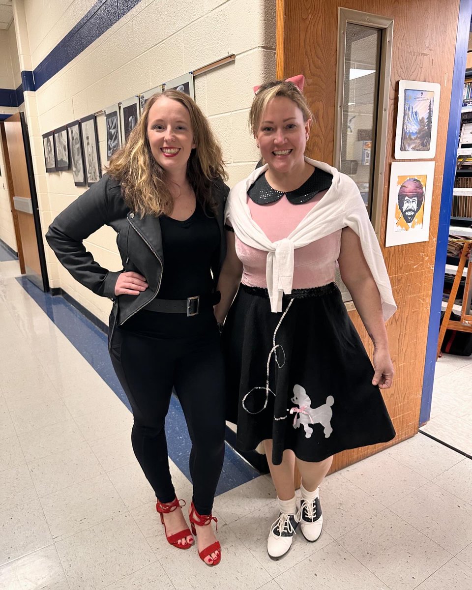 Youth Art Month Spirit Day 2: Dress like a character from a classic movie. We had some Sandra Dees, Audrey, and Dorothy… oh my! @LHSEAGLESVA @ArtsFcps1 #vaartedyam24 #fcps1yam24