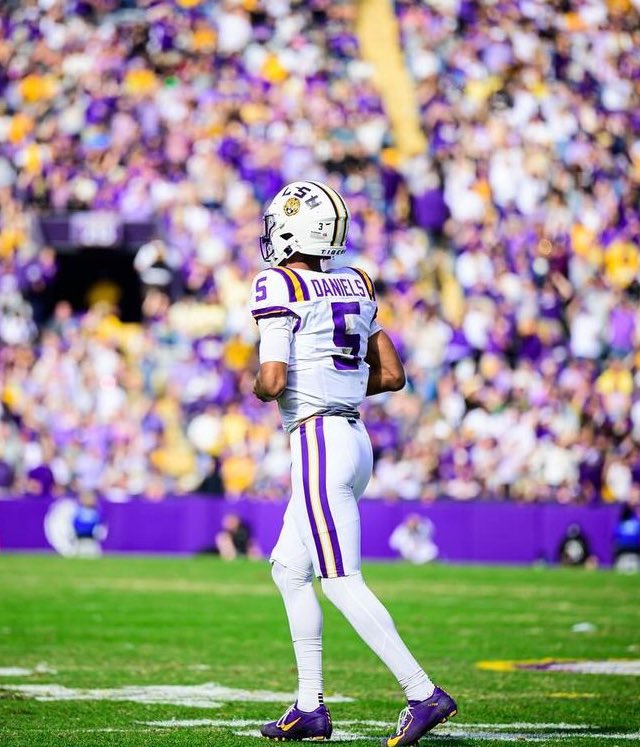 John_LeBron6's tweet image. I will be posting my 2024 Mock Draft with the next comin days #draftclassisstacked #predictfuture