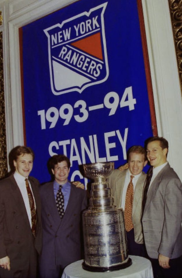 HarryHaris48861's tweet photo. 1994 New York Rangers Stanley Cup Championship teammates Alexei Kovalev, Mike Richter, Brian Leetch and Adam Graves. #NYR #NewYorkRangers #NewYork #Rangers #hockey #AlexieKovalev #MikeRichter #BrianLeetch #AdamGraves #StanleyCup https://t.co/fV4nkklBnk