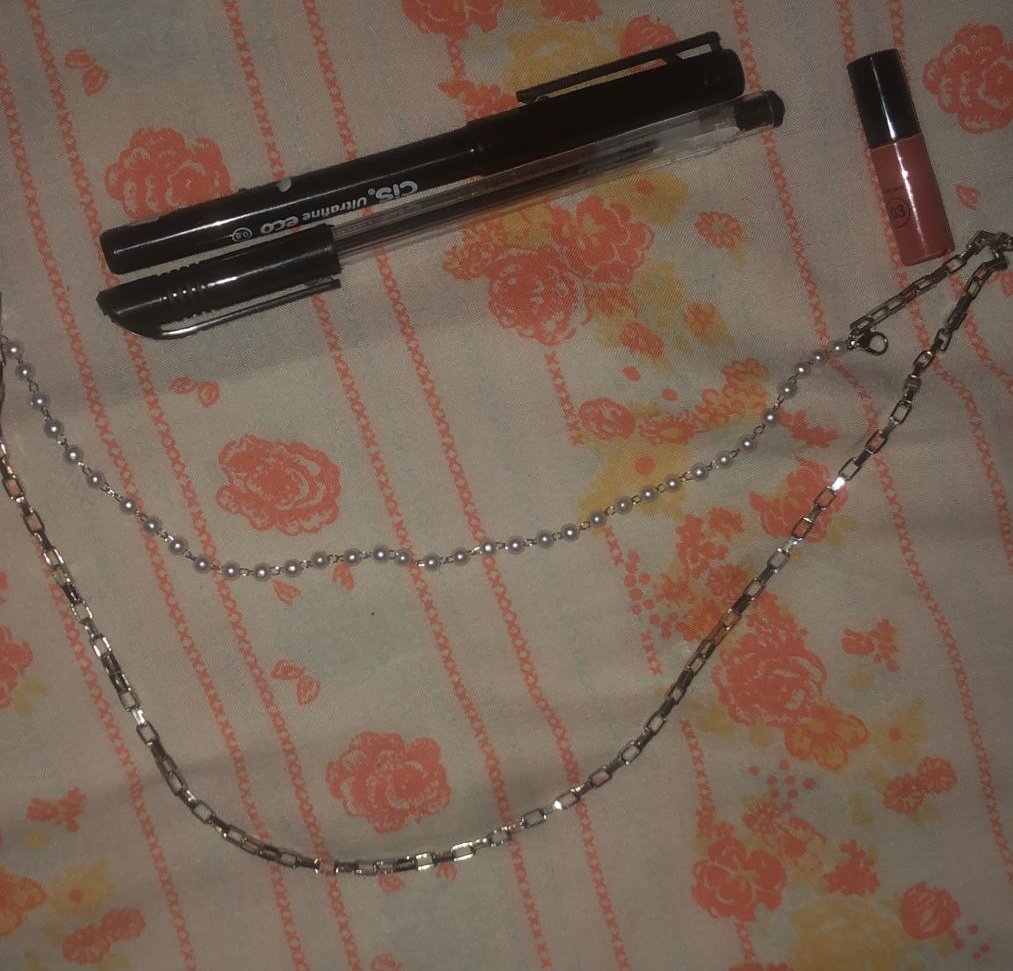 forgottengirrl's tweet photo. adivinhem quanto paguei
(parte da minha duo com colar e minha parte com blusa) https://t.co/rcK8xYZt35