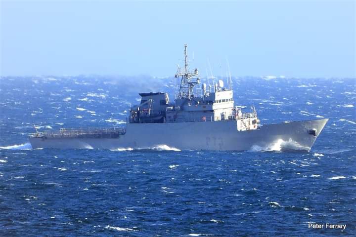 WarshipCam's tweet photo. Spanish Navy Serviola-class patrol boat ESPS Vigia (P73) eastbound in the Strait of Gibraltar - March 26, 2024 #espsvigia #p73 

SRC: TW-@PeterFerrary https://t.co/Vo2a1vHEzL