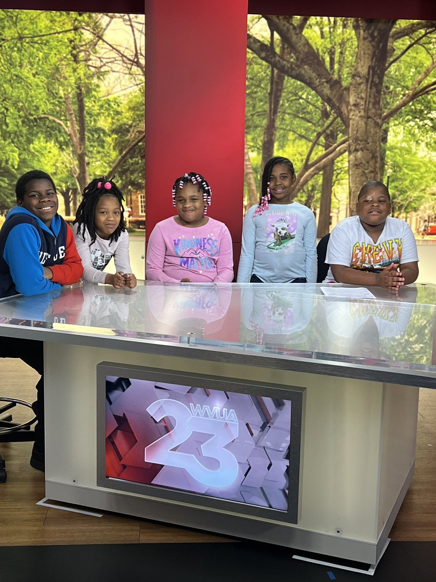 LBlevins_'s tweet photo. Students from the @oakdaleelement 21st CCLC program had the chance to visit the campus of @UofAlabama with their Al’s Pals mentors this afternoon. They had a great time learning all about the various departments on campus! https://t.co/JJrKFzTZcW