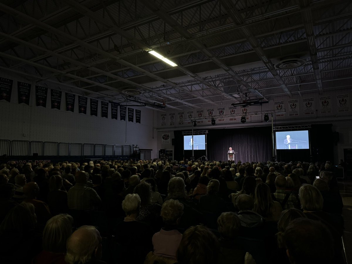 Thank you for talking to us, @rickmercer! And thank you to our community for joining us for another sold out Speaker Series event. #TalkingToCanadians 🇨🇦