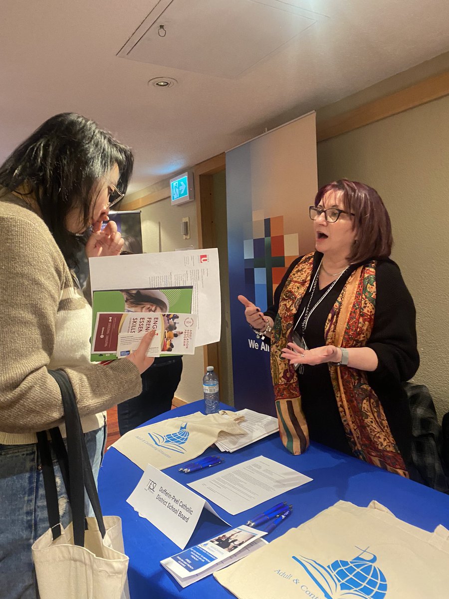 TESL Toronto is hosting TESL Toronto Employment Event tonight. Our Adult Non-Credit #ESL/FSL is well represented by our SiteSupport Officers, Alena and Rose.
@TESLToronto @DPCDSBSchools 
@AlenaStranik