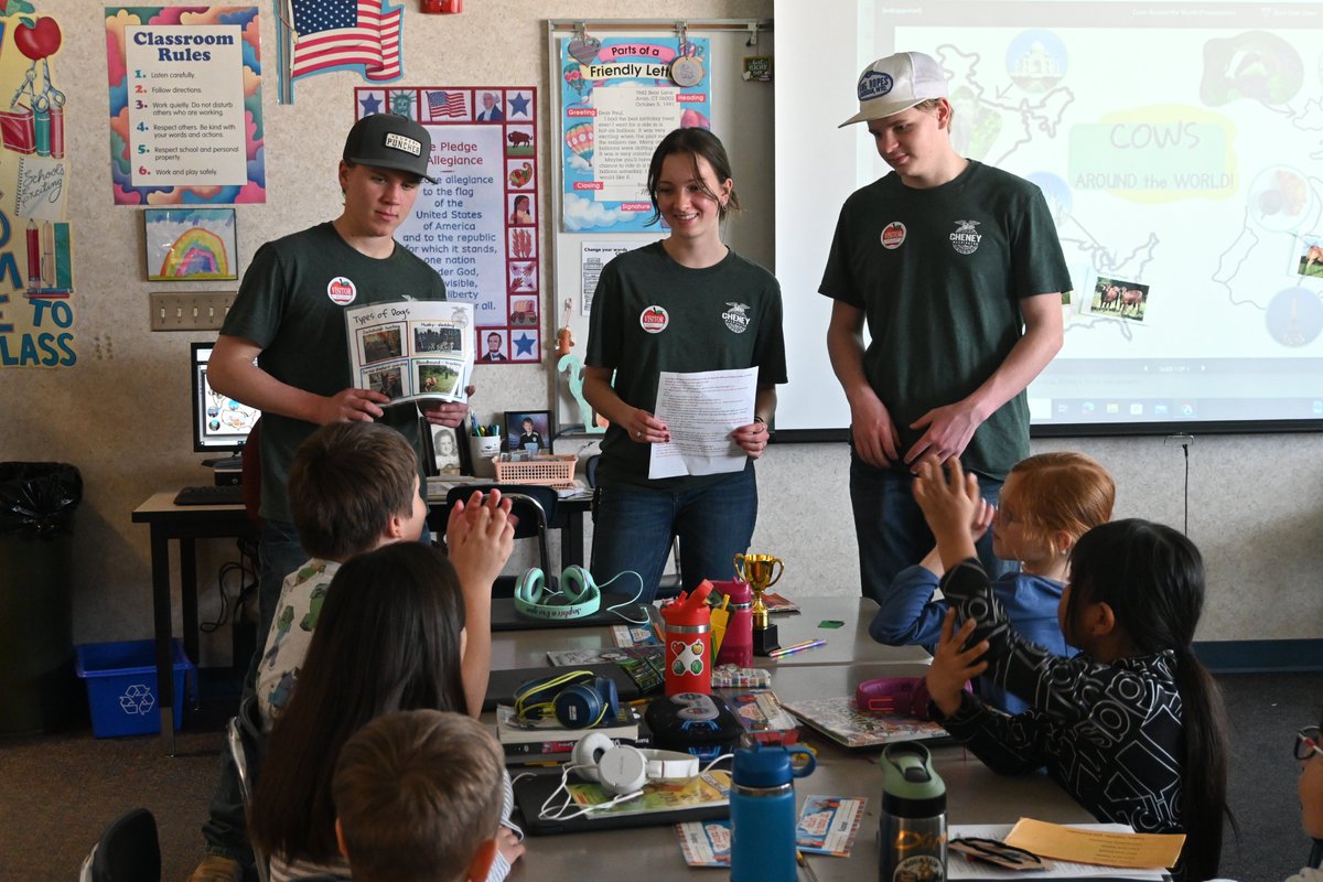 Awesome collaboration between Cheney High School and Betz Elementary today! Members of the CHS FFA spent time at Betz teaching students about different types of cattle and associated byproducts.

#wearecheneypublicschools