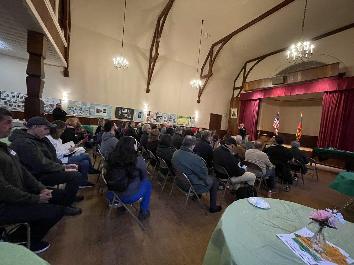 Energized, engaged FULL house of neighbors from Police Districts 6, 9, &amp; 22, which includes 8th Ward ++. Central Division Inspector Matthew Gillespie &amp; Rep Amen Brown listening about ATV &amp; safety concerns <a href="/PPDCommish/">Kevin J. Bethel</a> <a href="/RepAmenBrown/">Rep. Amen Brown</a> <a href="/PPD06Dist/">PPD 6TH District</a> <a href="/PPD09Dist/">PPD 9th District</a> <a href="/PPD22Dist/">PPD 22nd District</a>