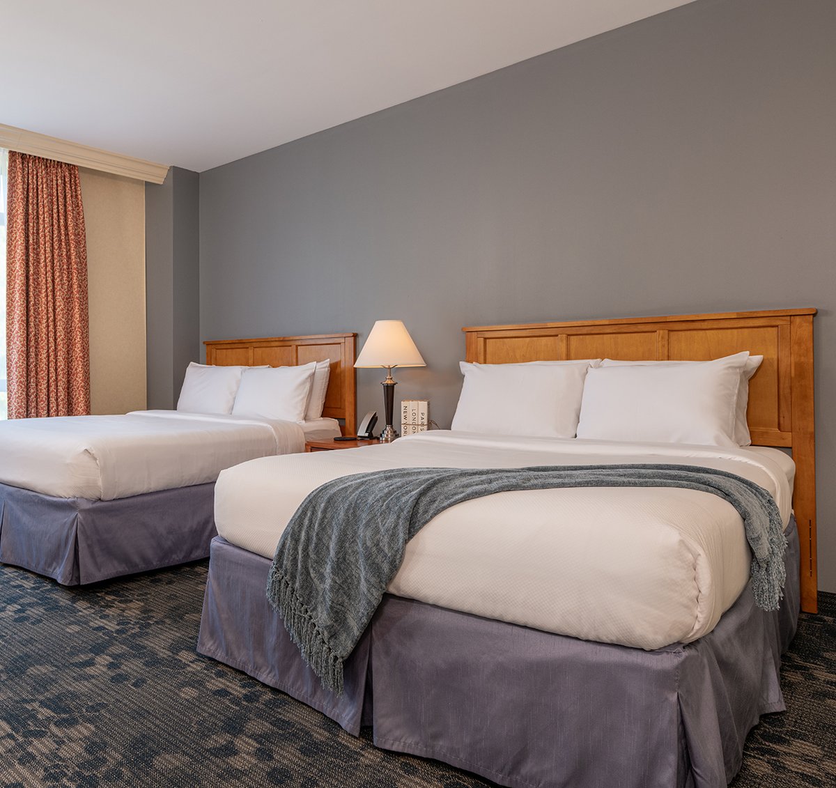 Do you have guests coming to town and no room at your house? We can help. Check out our overnight room rates today. #Wellsworth #Hotel #Southbridge #Shades #Lounge #hotelroom