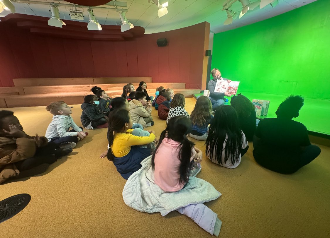 The last two days, our 1st grade students got to visit the Indianapolis Central Library downtown…they had a blast using robots, building, and listening to stories! 🐾 @msdwt