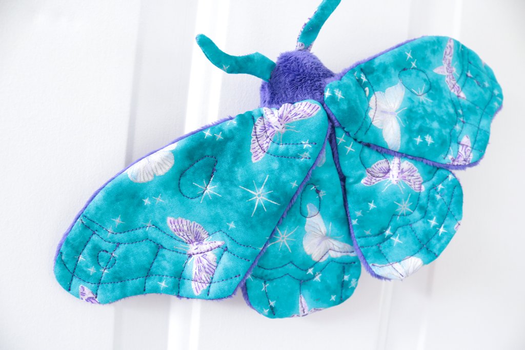 After partnering with @missouriquiltco I got slightly addicted to buying layer cakes which are 10x10 cuts of fabric. They work great for the bats, but I wanted another option. 

#msqcshowandtell #msqcpartner #moth #sewingpattern #sewing #quilting #plushie