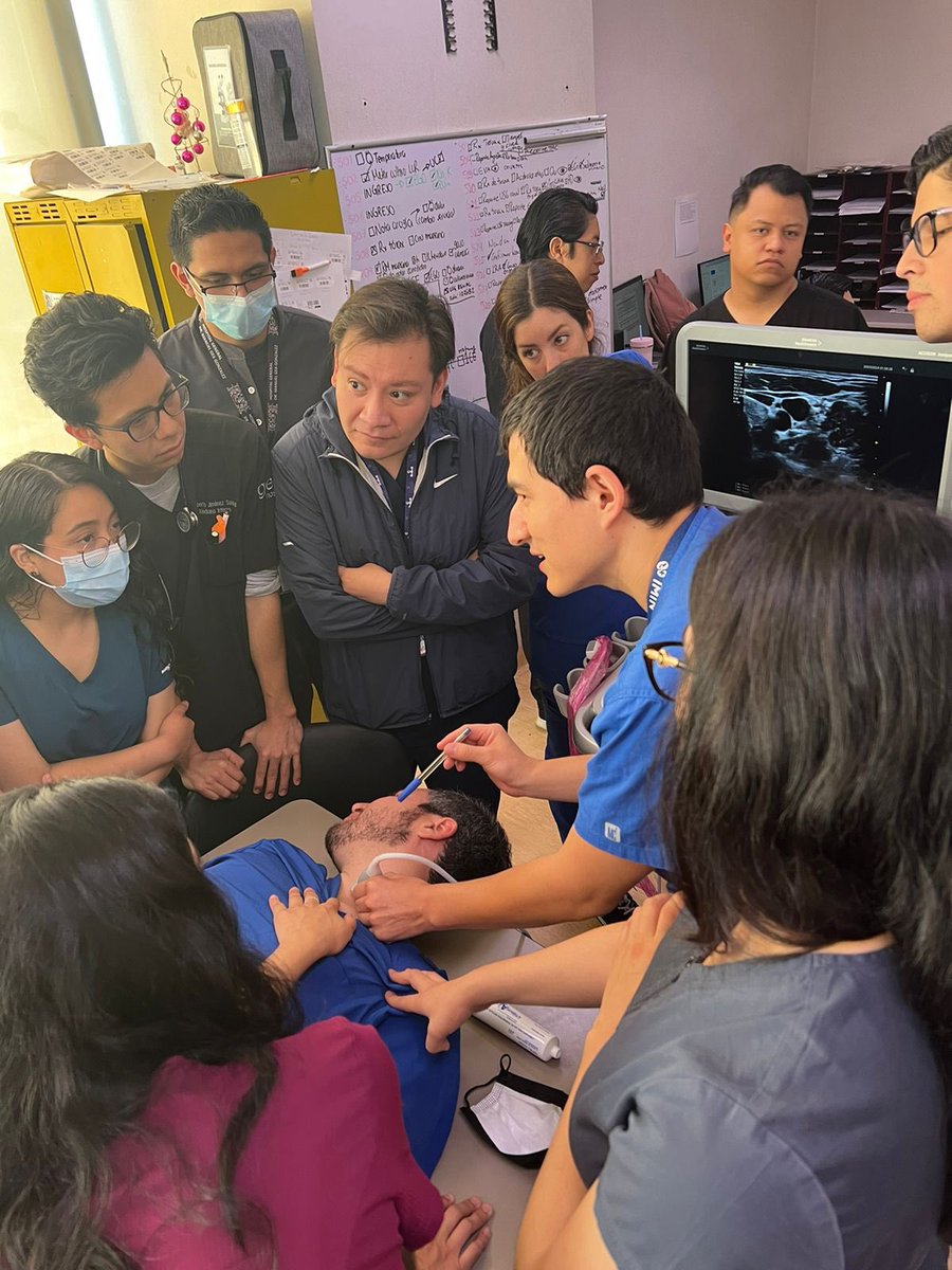 Nephrology team, collaborating on the medical education of our new Internal Medicine residents. 

“Central Venous Catheter Placement Class-Workshop.”

"Great work from our 2nd-year resident , Dulce Torres "