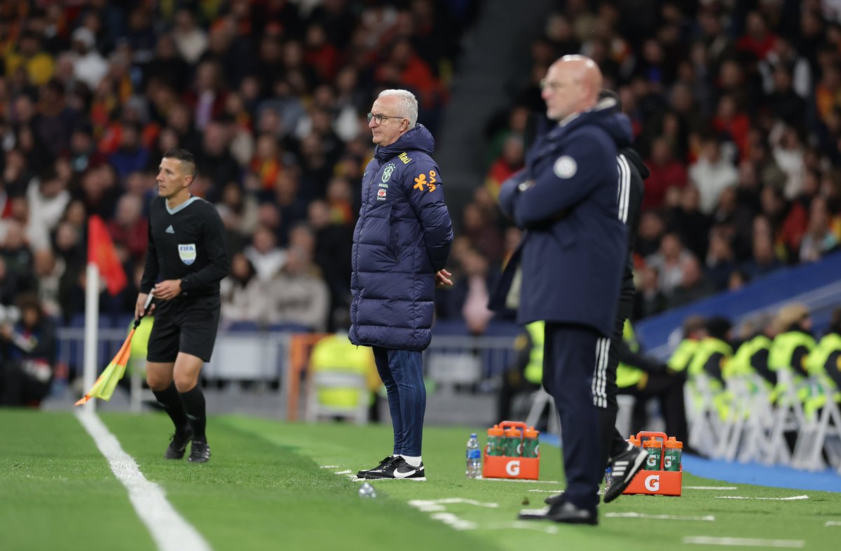 QUE COMEÇO! ⭐ Em seus primeiros jogos, Dorival Júnior e sua comissão técnica comandaram a Seleção Brasileira contra Inglaterra e Espanha e não decepcionaram nem um pouco! O Brasil venceu os ingleses em Wembley e empatou com a Espanha no Santiago Bernabéu, mostrando que nossa…