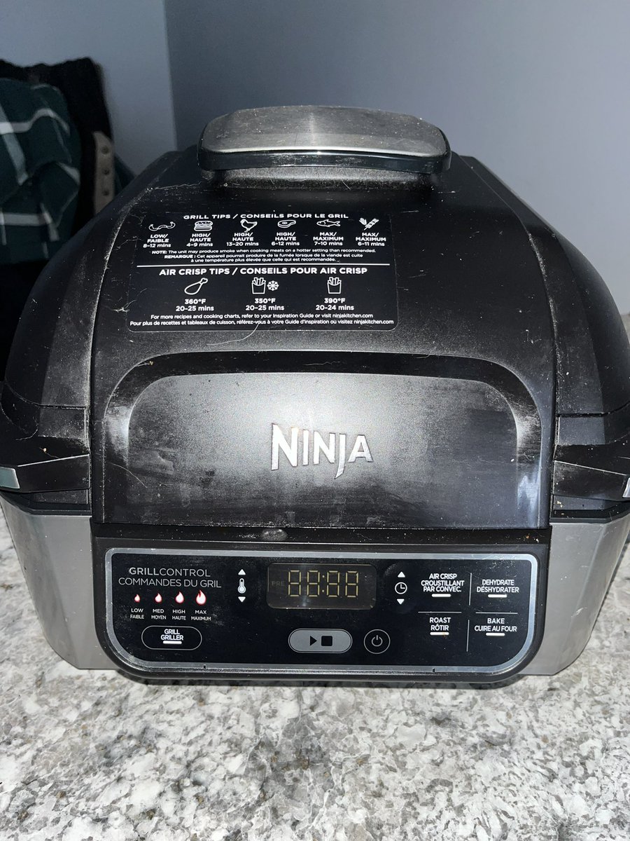 ChelseaHarris98's tweet photo. Hey @NinjaKitchen, my ninja foodi is only 15 months old &amp; already giving out. It runs for about 4 minutes then cuts off. Conveniently just after the “1-year warranty”.  What’s happening? My basic t-fal was 4 years old &amp; still working when I upgraded to the foodi https://t.co/4b6yzqhBEL