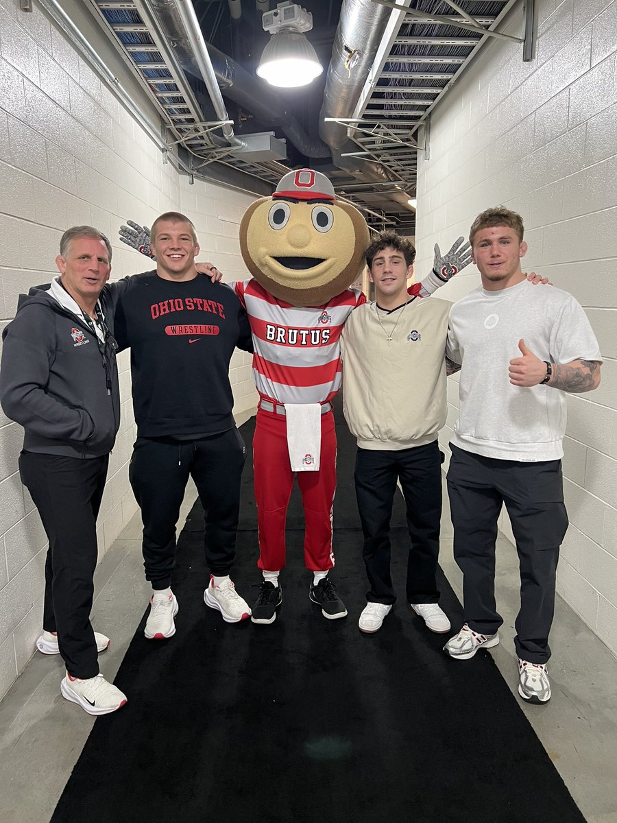 3️⃣ All-Americans 1️⃣ Head Coach 1️⃣ 🐐 @Brutus_Buckeye #GoBucks