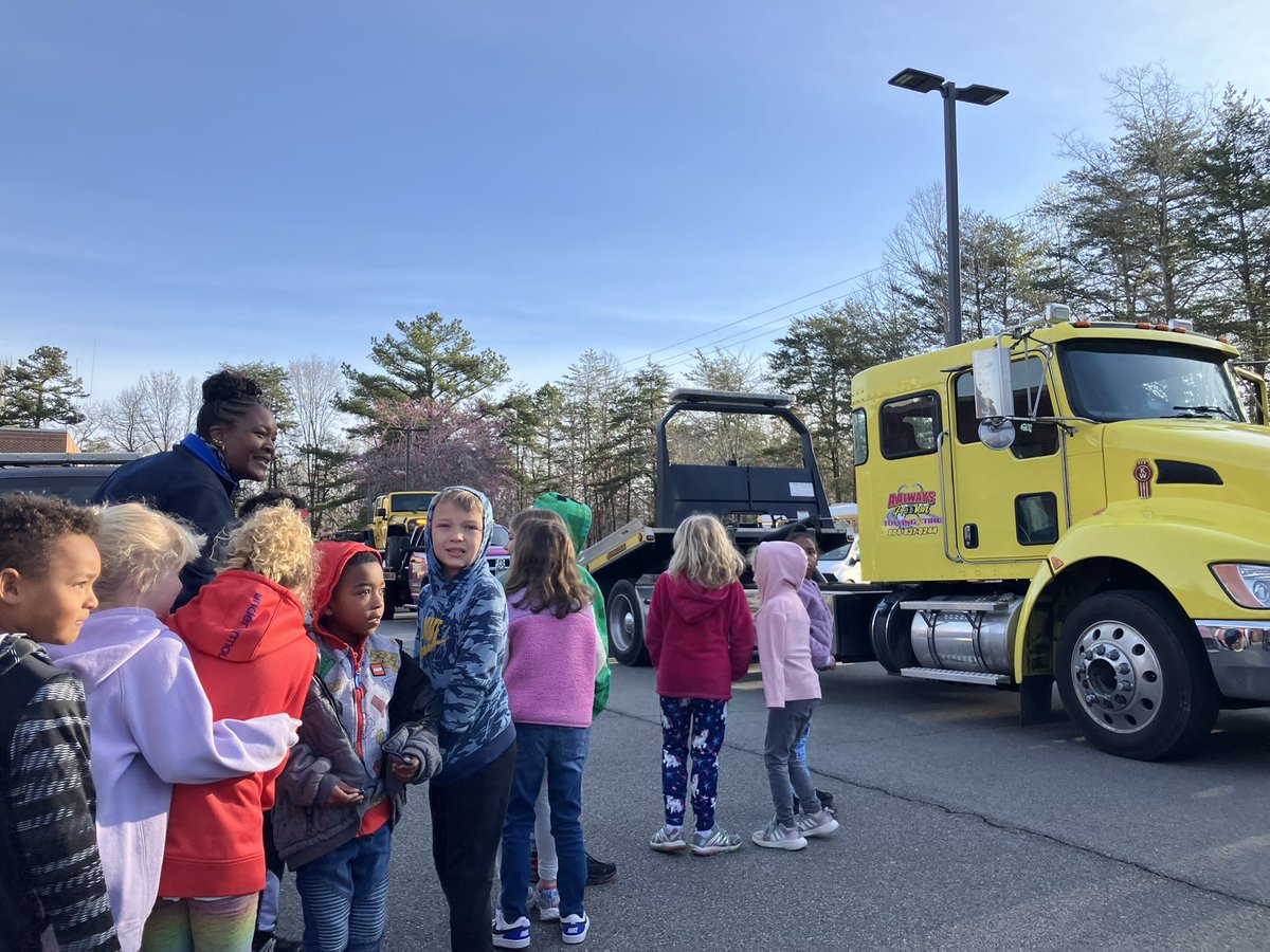 Jennifer Waggener tweet media