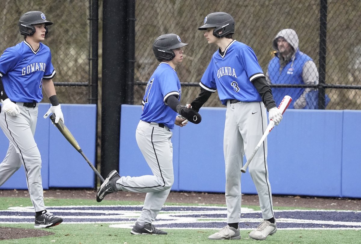 hsjrphoto's tweet photo. .@HHSbaseball14 plays on the road at Gowanda in the rain. https://t.co/DbKWmRuIQk