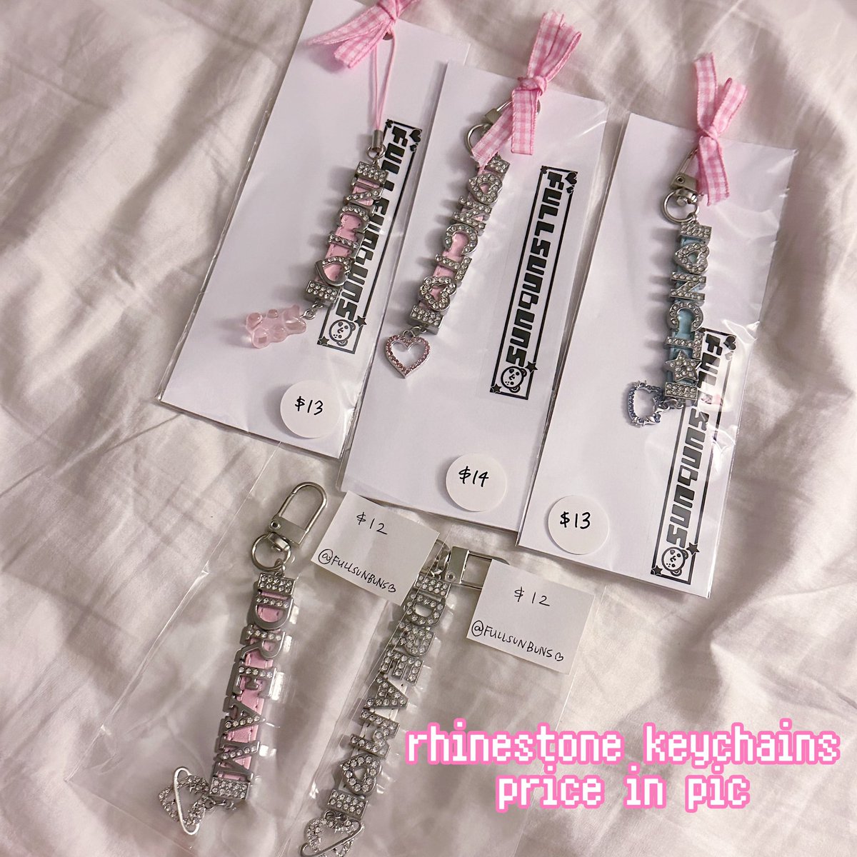 fullsunbuns's tweet photo. hi hi !! selling some leftover renjun bday event stuff!

wings: $5
rhinestone charms: price in pic 
tier 2 set (no cupsleeve): $10 

shipping not included! USA tracked is $5.

please dm if interested! 🎀🪽 https://t.co/vS5CNrYmf0