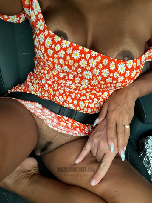 O que eu posso fazer se ele gosta? 🤘🏻🤘🏻 Como boa esposa tenho que fazer meu marido feliz n&eacute; gente?   Estou