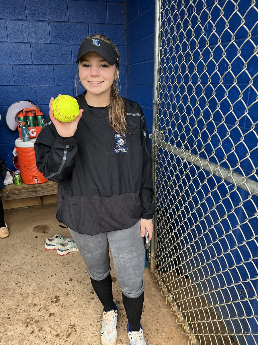 2 nights in a row with 3-run 💣s! We 👀you working <a href="/CGDellinger2024/">CG</a>! 👏👏👏 <a href="/AbbeySoftball/">Abbey Softball</a> <a href="/HussBrad/">Team North Carolina-Huss</a> <a href="/TeamNCSoftball/">Team North Carolina Softball</a>