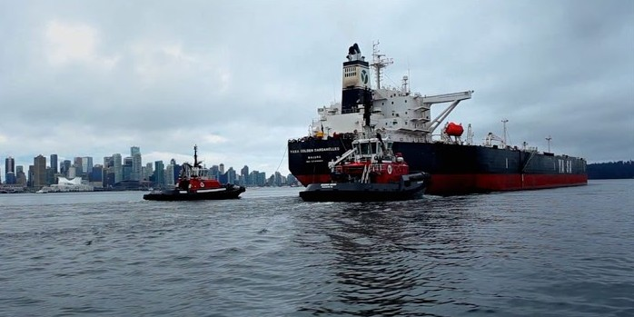 #Tugboats are the hardest working vessels in Port Metro #Vancouver #BC responsible for assisting about 6,000 vessel movements each year in just the Inner Harbour alone. #Oiltankers make up just a tiny fraction of the activity.|' #containerShips #cruiseships  ...