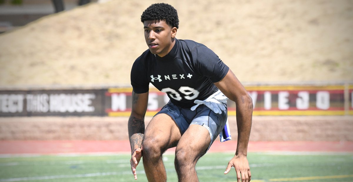 On Sunday we posted our Top Performers from the @uaallamerica Next Camp in SoCal, today we take a deeper dive and break down our Eye Catchers at each position 247sports.com/Article/eye-ca…