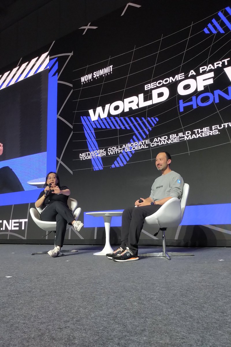 Totally unexpected, in hot from the airport, @borgetsebastien of @thesandboxgame with a surprise appearance at @wowsummitworld #HongKong 2024!!!! On stage now!