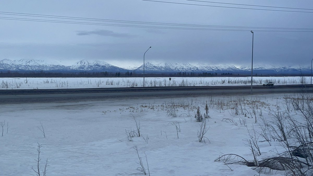 Riding the @AKRR along the Knik Arm of the Cook Inlet. #AdventureAwaits #Alaska #Trainspotting #traintravel #travel #ParkChat #TravelTuesday #AlaskaRailroad