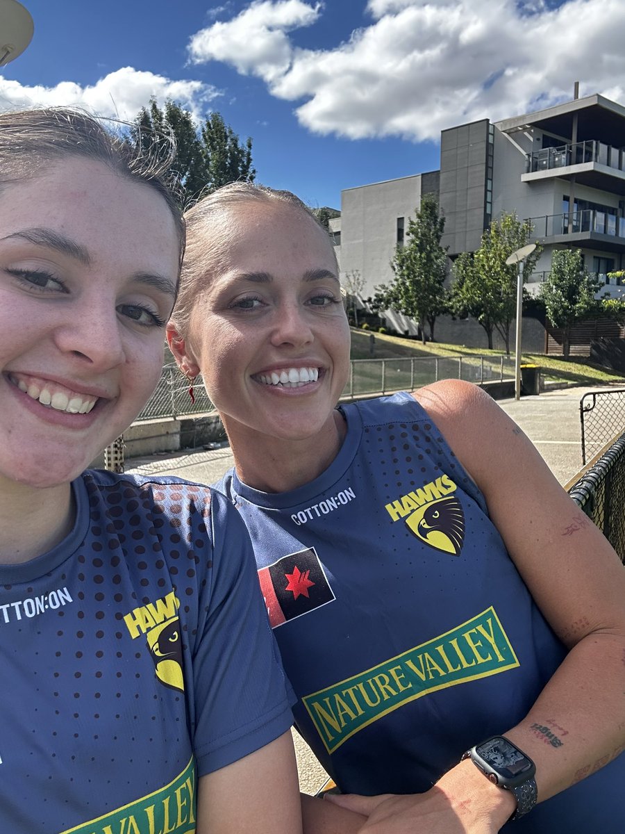 hawthornaflw's tweet photo. From fan to teammate 🥹

We’ll forgive you for the guernsey choice Laura 😅 https://t.co/vHKBIj1DiP
