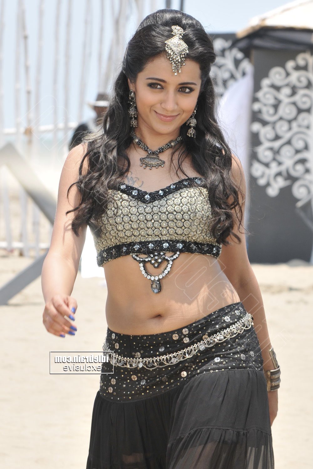 GJp5cKyboAAO3Xl?format=jpg&name=large