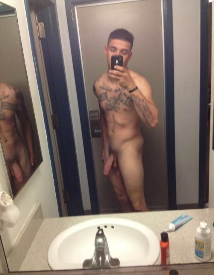 🔞Guys Nudes (18+) 🔞 (@gaynude26) on Twitter photo 2024-03-27 05:50:21
