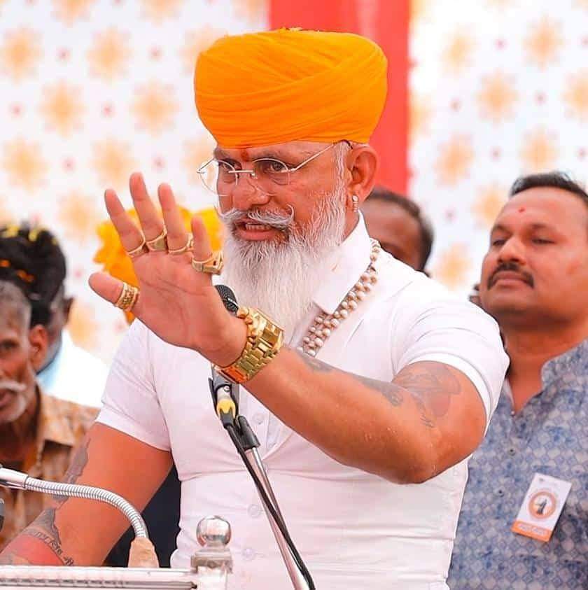 Breaking news 

चलो झुंझुनूं चलो झुंझुनूं
#BahujanMuktiParty से आज 
#डॉ_राज_शेखावत जी (राष्ट्रीय अध्यक्ष करनी सेना )  अपना नामांकन झुंझुनूं लोकसभा से दाखिल करेंगे।
#BMPForIndia 
#VoteForBMP