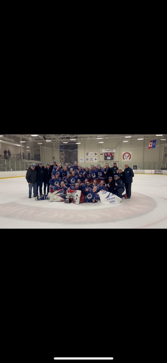 League Champs
#RoadToTelus #ClubHockey