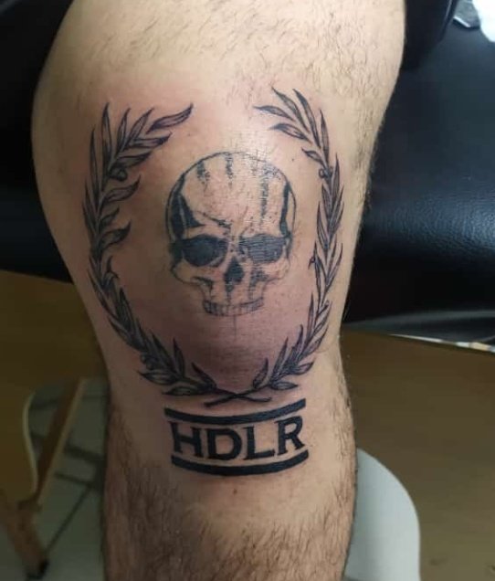 AdrianBerlanga5's tweet photo. Un tatuaje más basado en @NatosyWaor, ya listos para el concierto en CDMX, #HDLR https://t.co/AJEfVvb5Sx