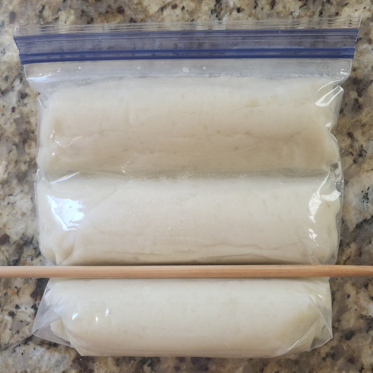 DJNiceTits's tweet image. #CookingHack Make a big batch of mashed potatoes and divide them into sections before freezing so you can easily break off an individual serving when needed