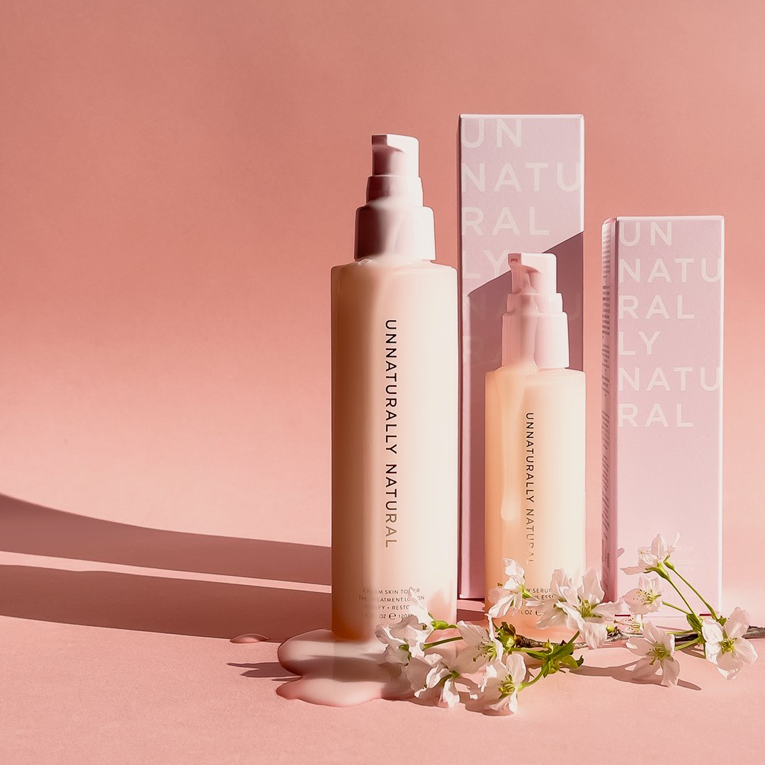 JBtyCollection's tweet photo. Hyaluronic Acid 🤝 Vitamin C 

Restoring your natural glow every day!

Powerful hydrating ingredients like hyaluronic acid and vitamin C (like our favorite UNNATURALLY NATURAL serum and toner 🤩 ) are pivotal in maximising the benefits of your #skincareroutine. https://t.co/46oZg02QMF