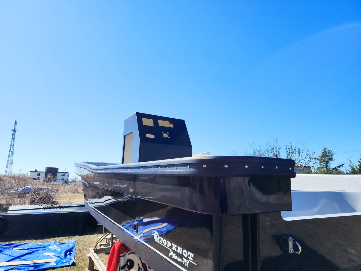 kENs_industry's tweet image. 今日は晴れたからボートを削ってみる🌞
 #centerconsole  #customboat  #minnkota