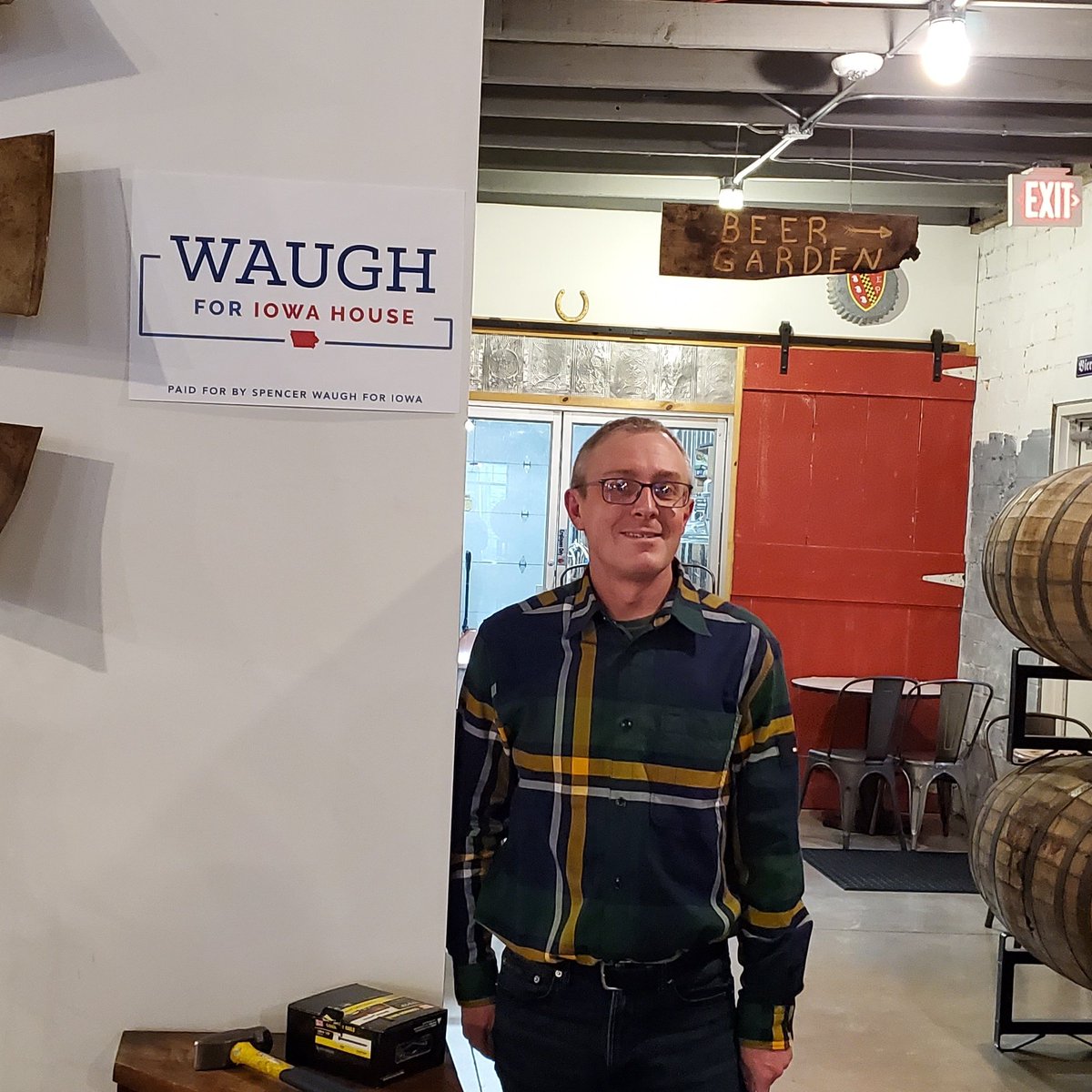 Wow what a great turnout at West Hill Brewery for Spencer Waugh's campaign for HR District 21. He has received over 300 contributions in 30 days! This District is ready for someone who represents us! Support Spencer at secure.actblue.com/donate/spencer…