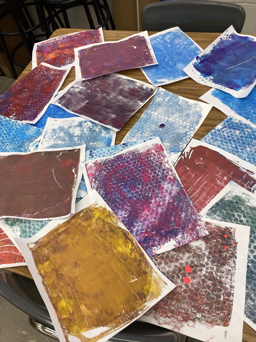 Thanks to @FineArtsHCS for providing @WoodlandES_HCS with gelli plates. We enjoyed playing around with tons of paints and made tons of painted papers. Can’t wait to share the finished pieces soon. @HenryCountyBOE #WinningforKids #HenryProud #YouBelongInHenry @PSBWard