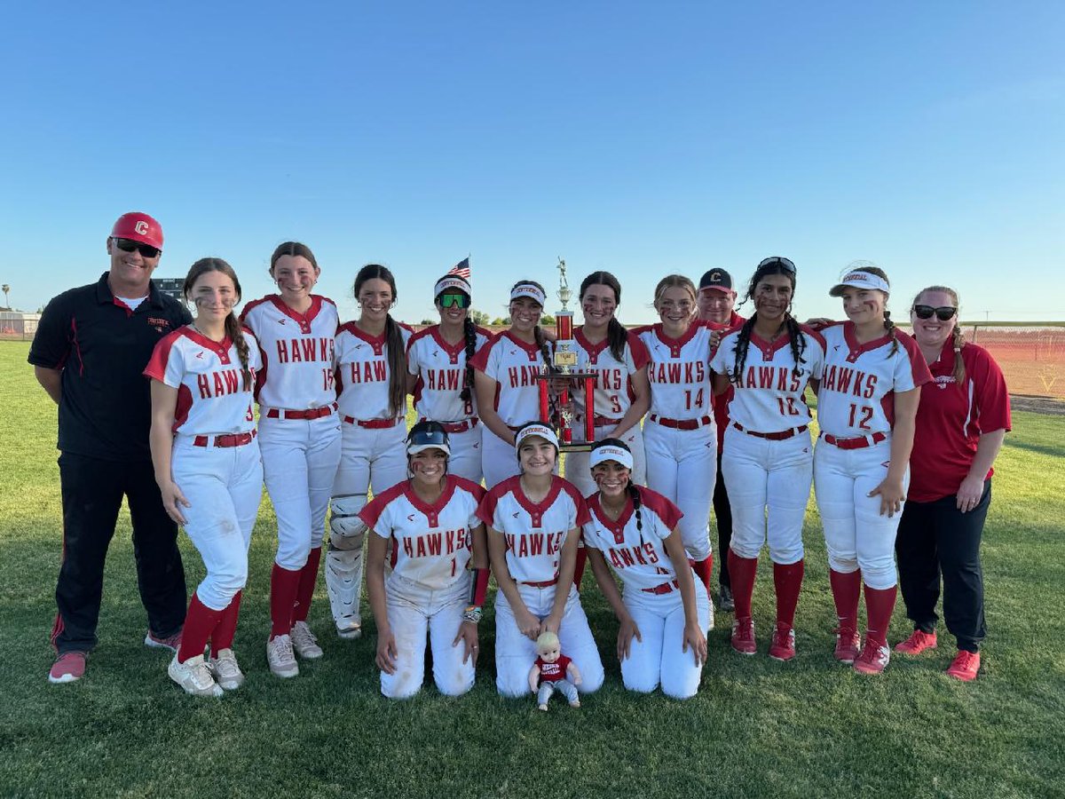 CentennialHawks's tweet photo. Congratulations to the varsity softball team on their 1st place finish in the Tulare Union tournament. They will host Yamhill Carlton of Oregon at home on Thursday at 3:30. @KernHighNetwork @BVarsityLive @CifCentral @PAGMETER @paulmeadors https://t.co/EcIxJCB67J