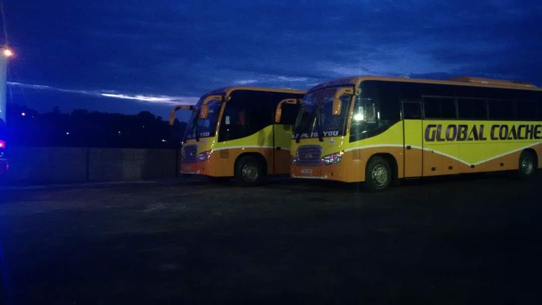 Proverbs 8:17  I love them that love me; and those that seek me early shall find me. The early bird catches the worm .5am second bus setting off .... Murawuke Tugyende tubalinzile