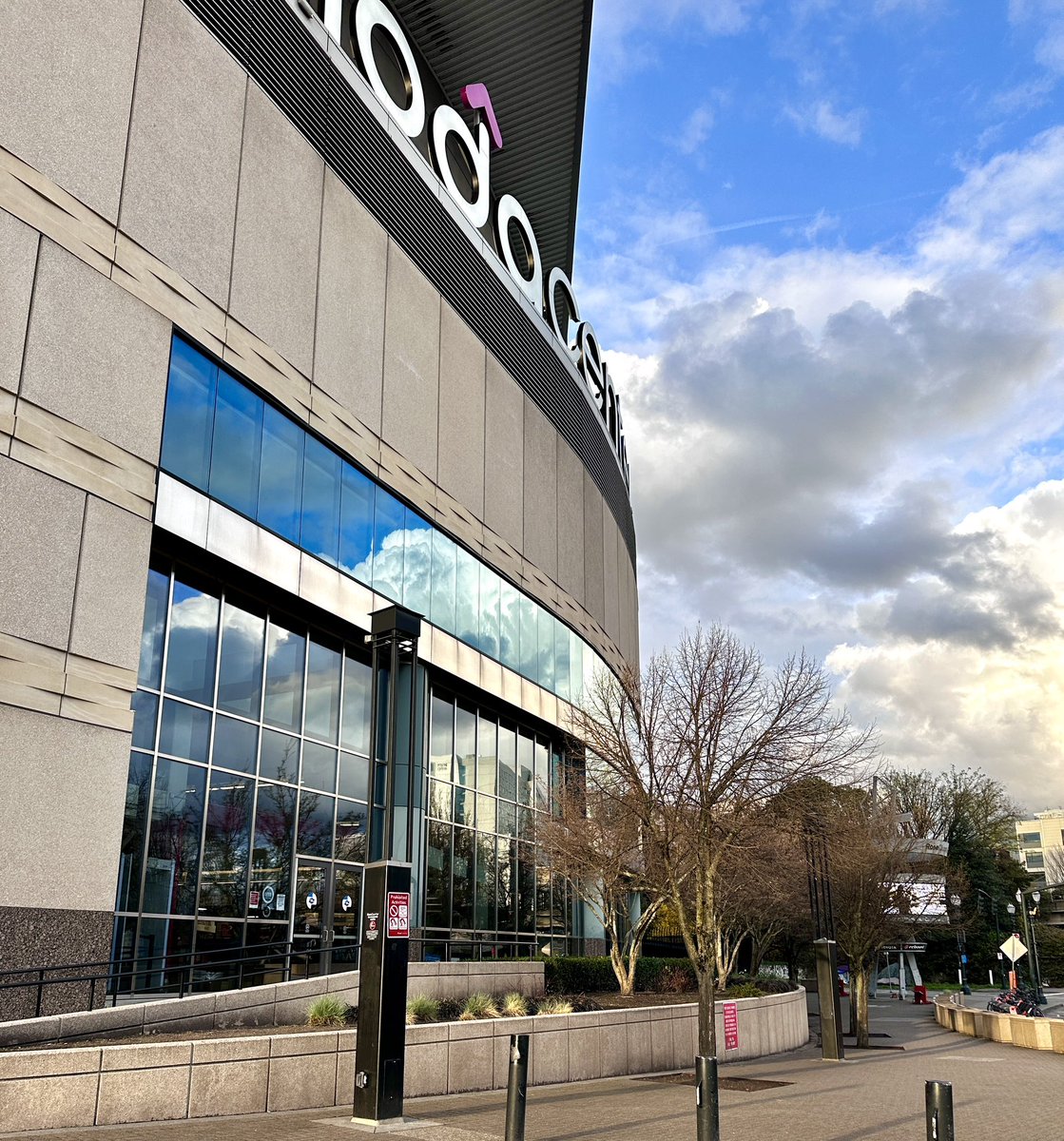 katbisKB's tweet image. Nothing in Portland. #twentyonepilots