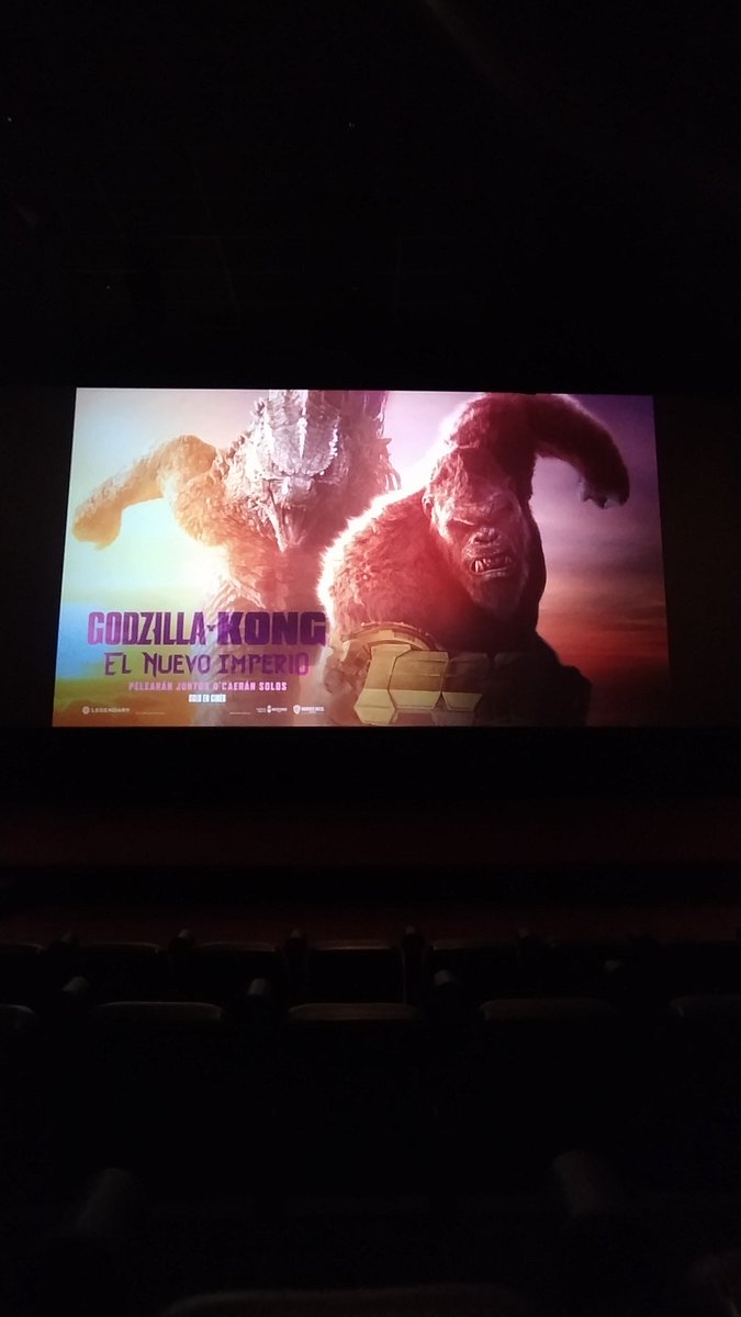#CINE hoy tocó PRE-ESTRENO de GODZILLA V KONG. Finalmente una película dedicada al conflicto de este par de Titanes. Gracias a <a href="/blancica/">Blancica</a> &amp; <a href="/CinesUnidos/">Cines Unidos</a> por la invitación 😊 ya les contaré más