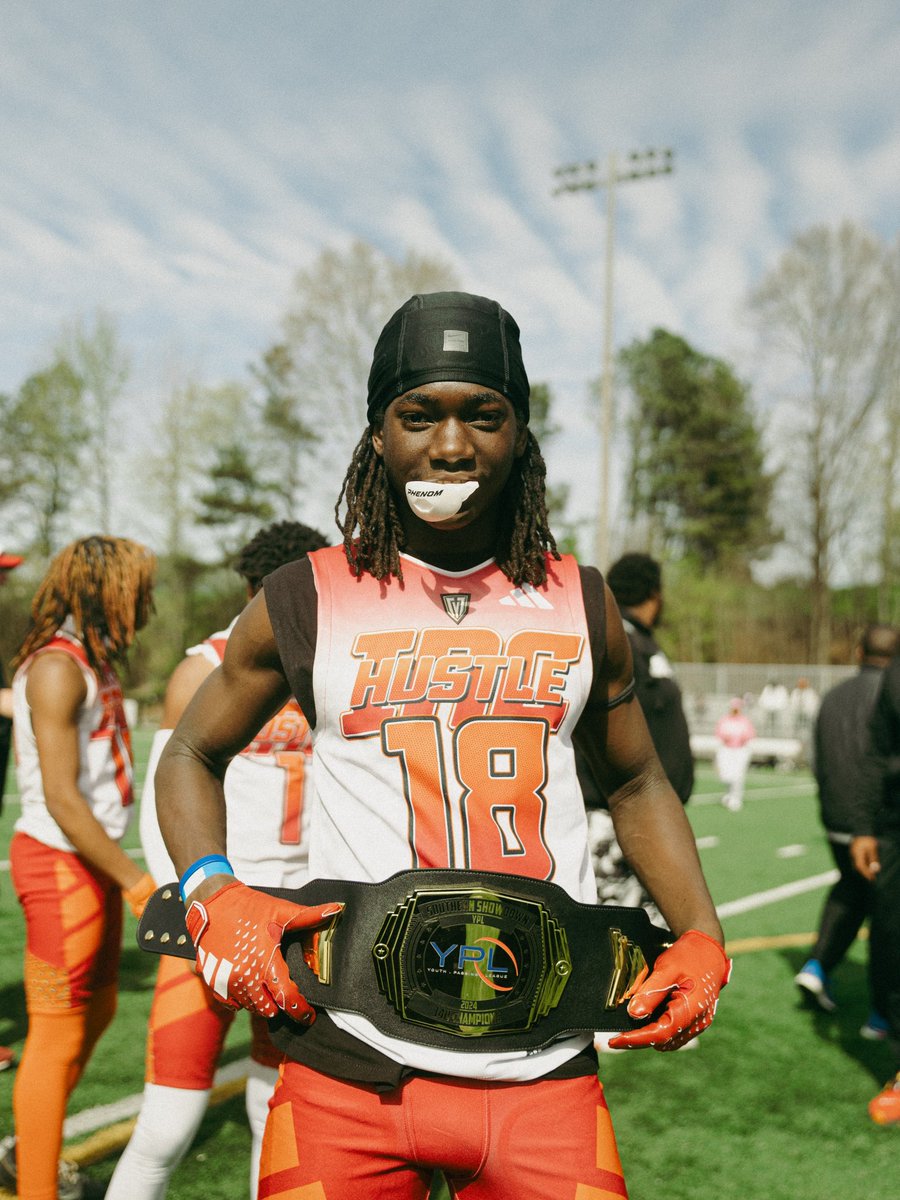 Hard work, God first. ☝🏾 #HustleInc #TheInc #7v7 #YPLSouthernShowdown #14UHustleIncWhite #AzizHelm2028