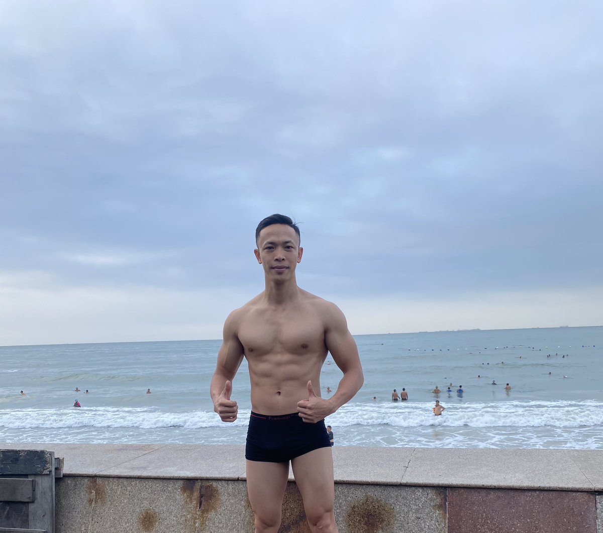 Boy Gym tweet media