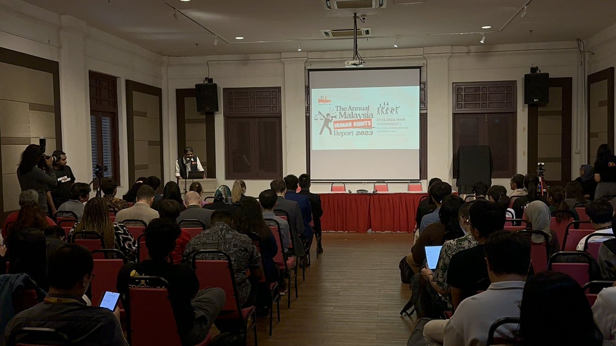 HAPPENING NOW: SUARAM ANNUAL MALAYSIA HUMAN RIGHTS REPORT 2023

🔴 Watch live: facebook.com/share/v/rz2SPD…