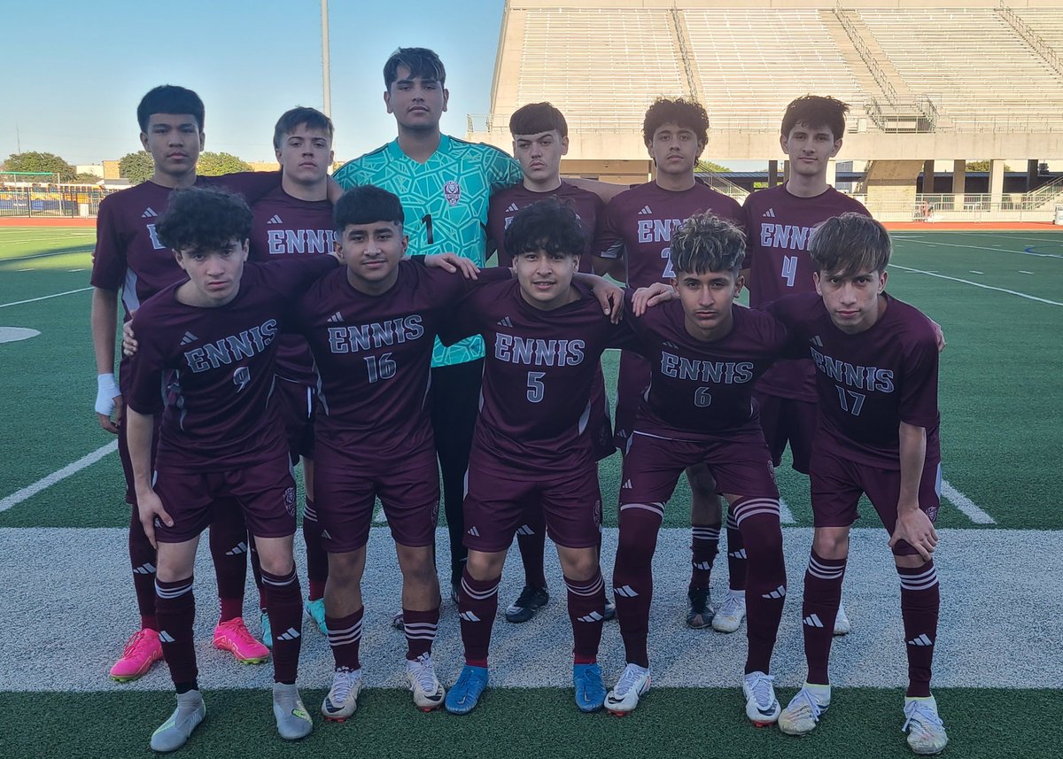 Tough way to end the season, but still extremely proud of the 14 Seniors and the entire team who played to the end. Congratulations to the Sherman BearCats and Coach Perales. Final score 
Sherman 4 Ennis 2 <a href="/EnnisISD/">Ennis ISD</a> @EnnisFootball  @EtownTechGuru @LethalSoccer <a href="/SHBearcatSOC/">Sherman Bearcat Soccer</a>