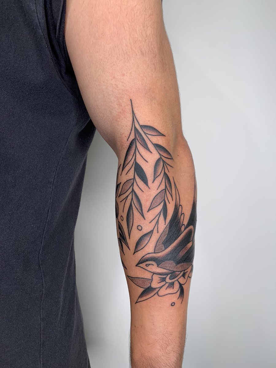 adepttto's tweet photo. Em progresso esse fechamento 👌🏽
Raminho no freehand https://t.co/yV2SoS1ToG