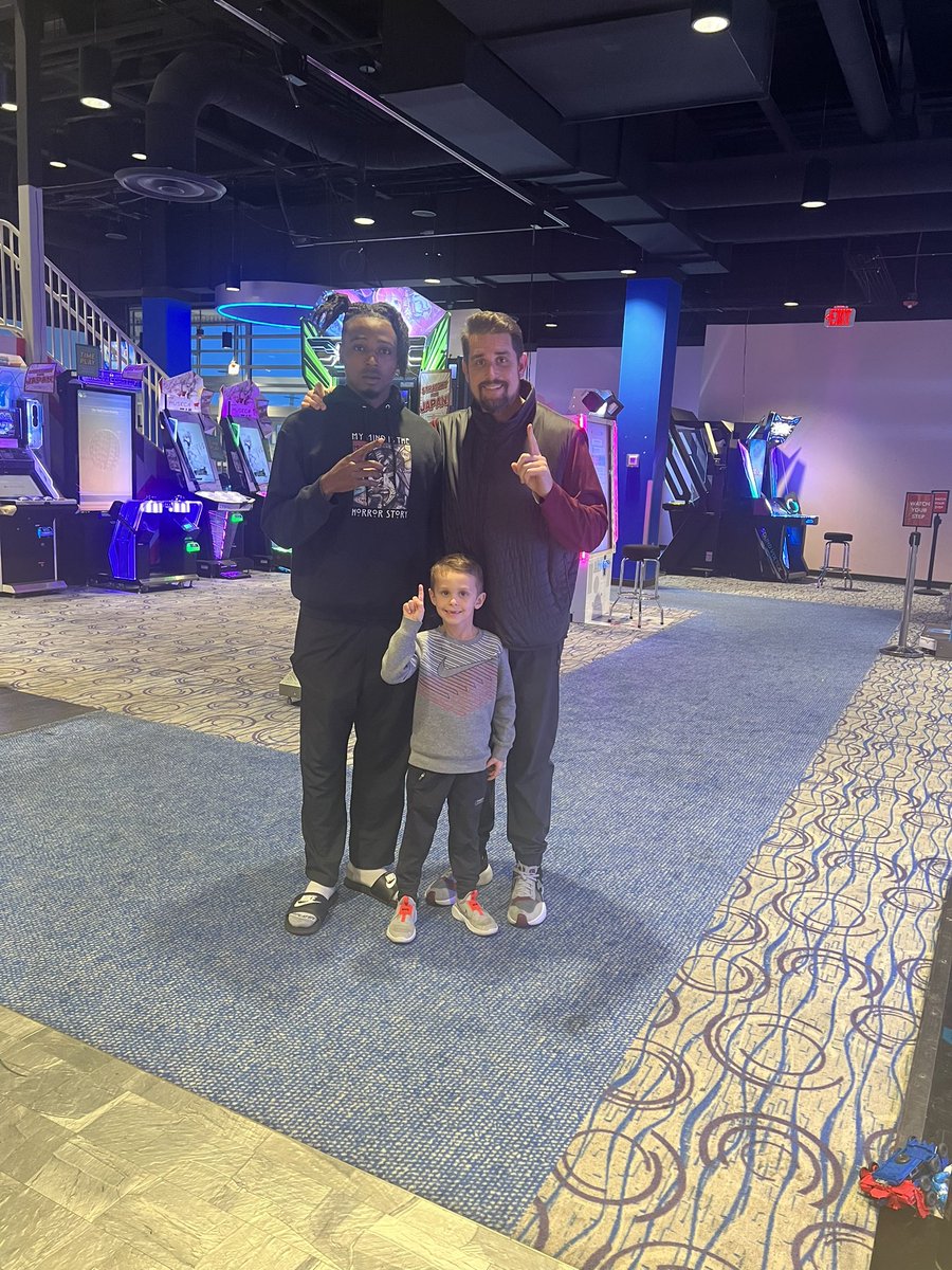 k_icee's tweet image. 3 attachments from today #Greatvibes #ImthankFul #Gamer